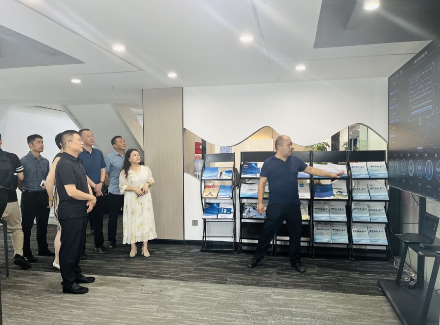武侯區委毛軍副書記走訪調研葫芦娃黄色网站科技